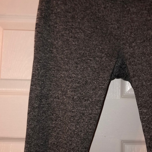 Grey sport leggings - Picture 2 of 4